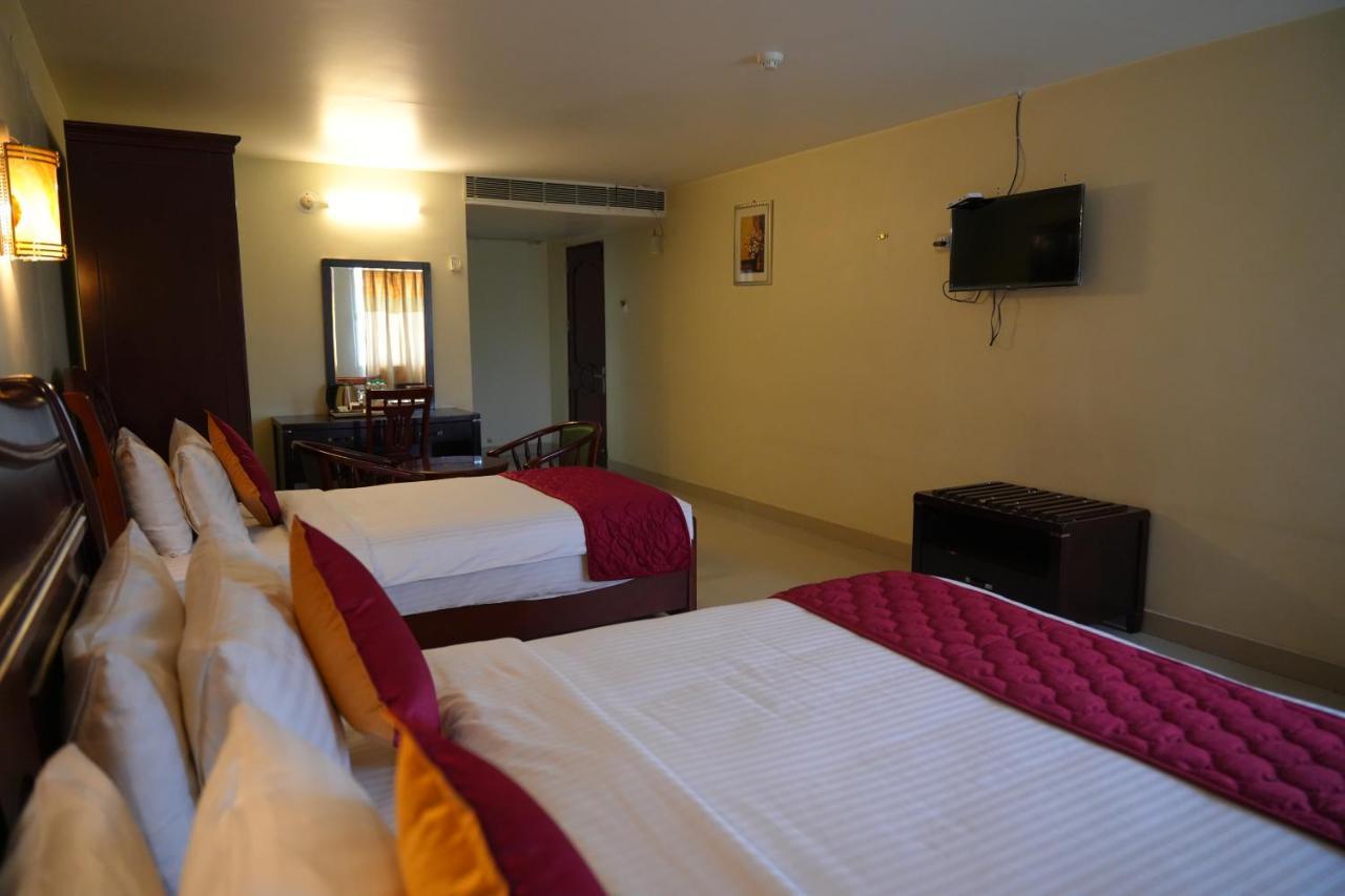Mg Zion Hotel Тирупати Екстериор снимка